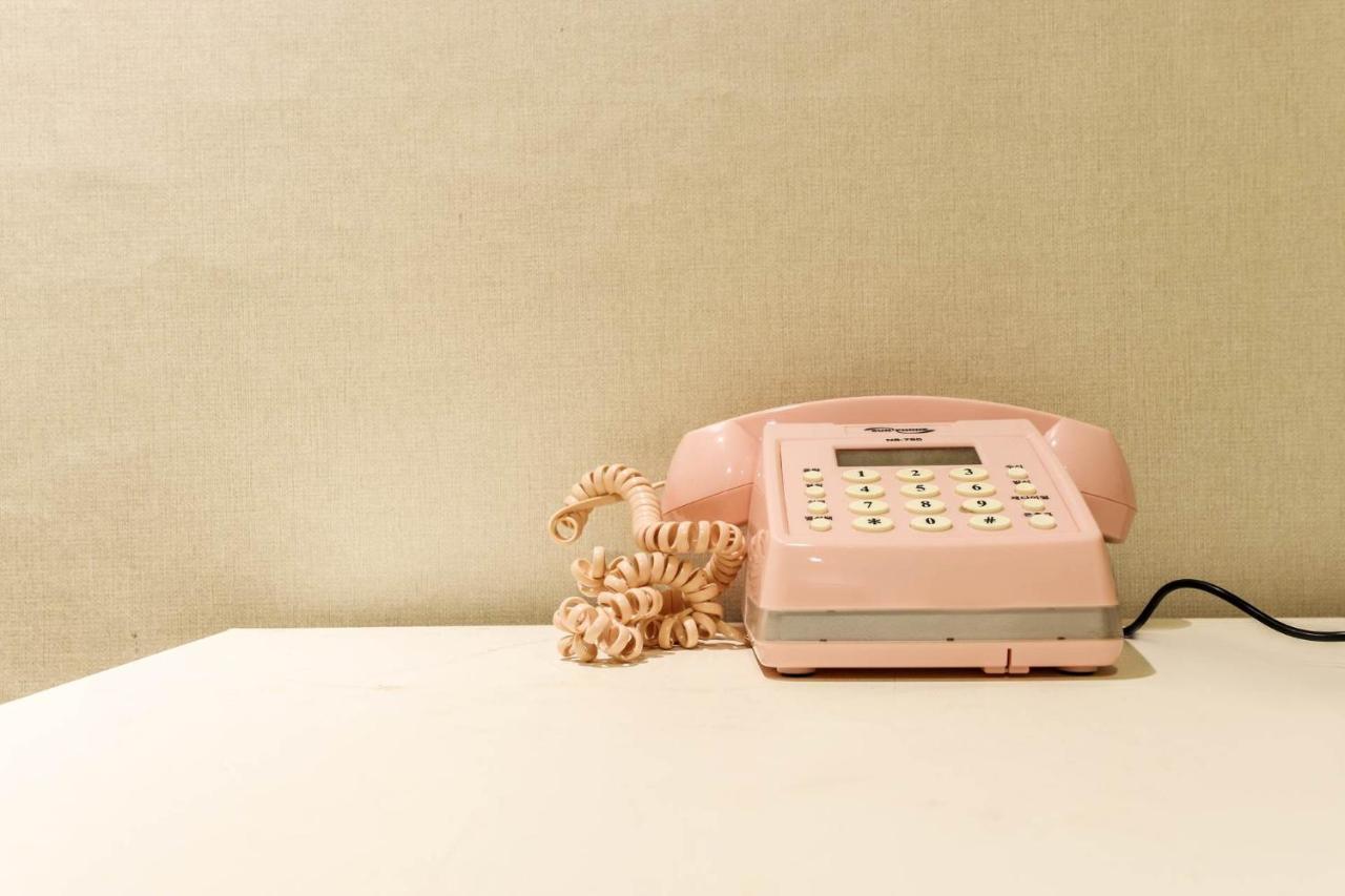 Motel Alone In Love 2*